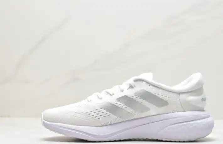 hype Adidas Sneakers