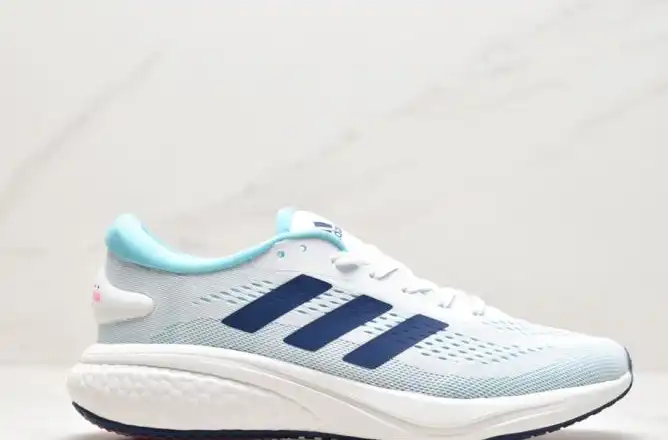 hype Adidas Sneakers