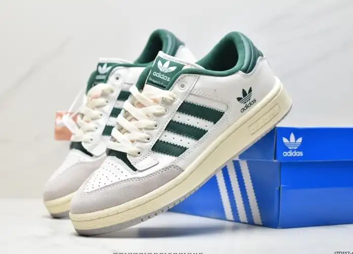 hype Adidas Sneakers