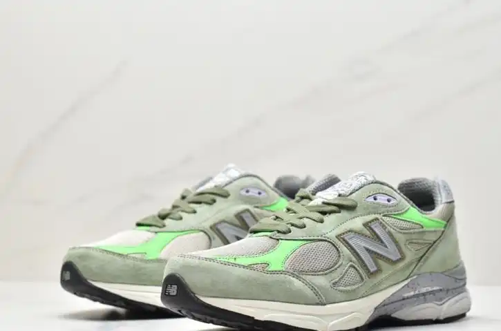 hype New Balance Sneakers