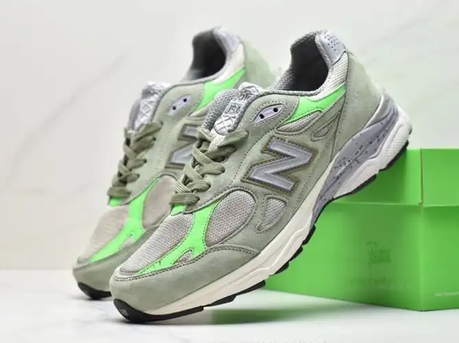 hype New Balance Sneakers