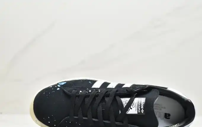 hype Adidas Sneakers