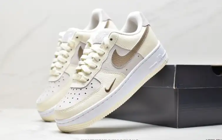 hype Nike Air Force 1