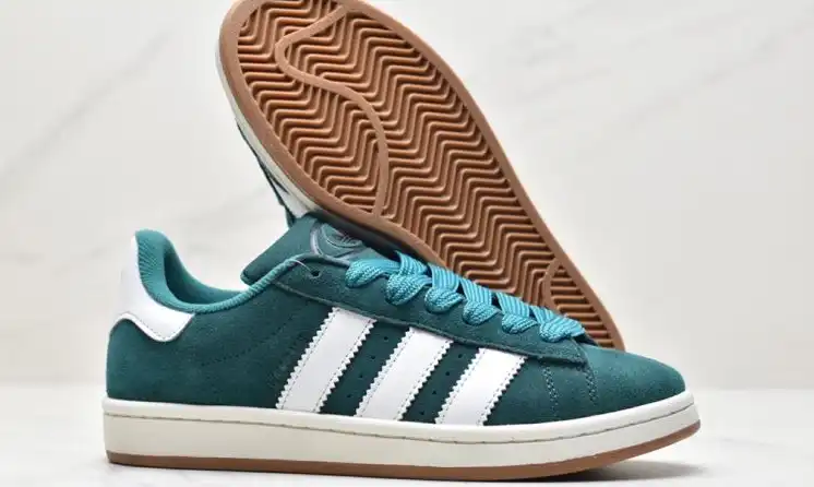 hype Adidas Sneakers