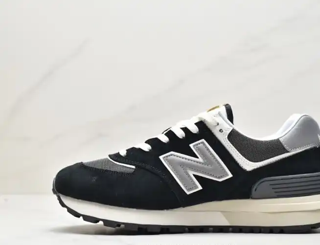 hype New Balance Sneakers