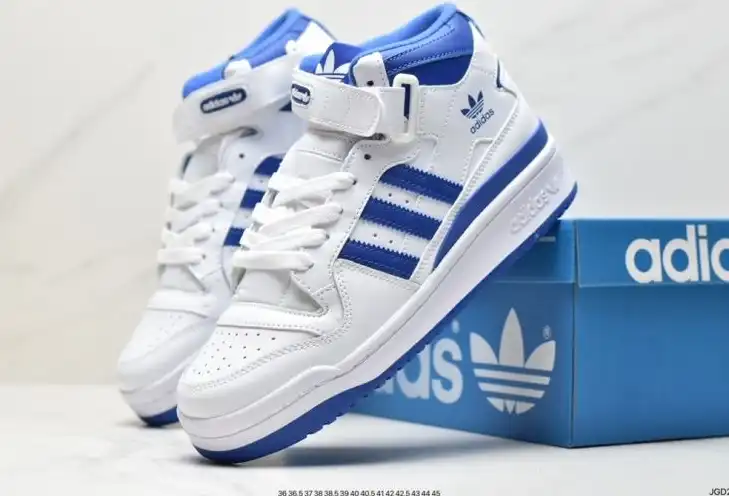 hype Adidas Sneakers