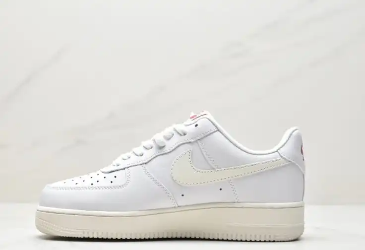 hype Nike Air Force 1