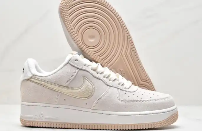 hype Nike Air Force 1