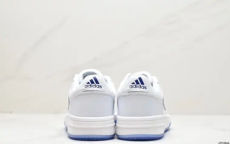 hype Adidas Sneakers