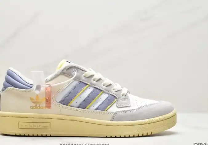 hype Adidas Sneakers