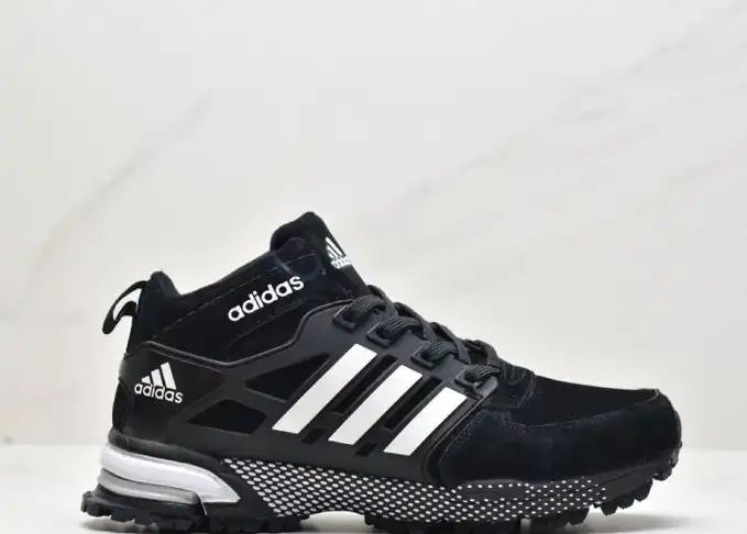 hype Adidas Sneakers