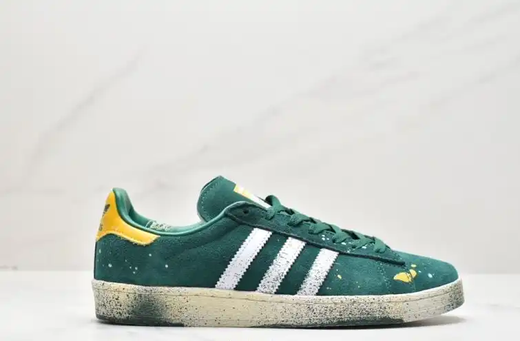 hype Adidas Sneakers