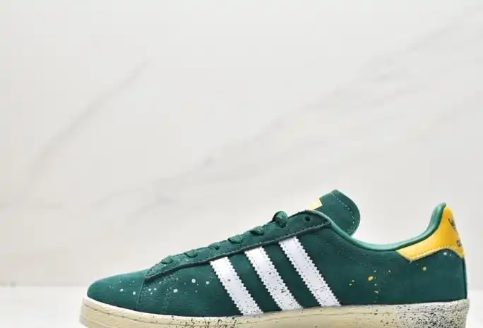 hype Adidas Sneakers