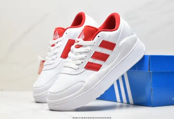 hype Adidas Sneakers