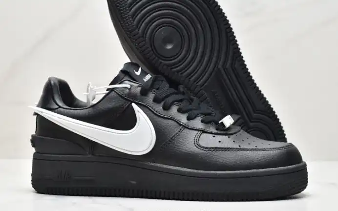 hype Nike Air Force 1