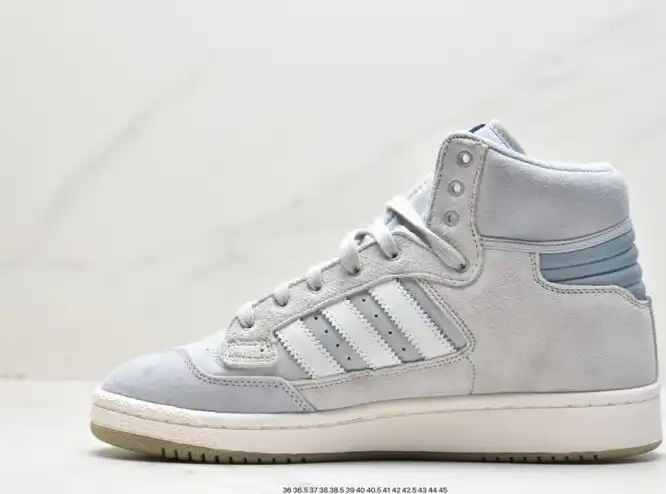 hype Adidas Sneakers