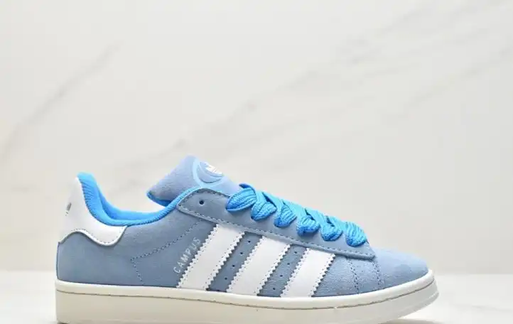 hype Adidas Sneakers