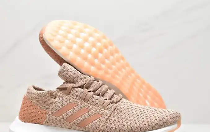 hype Adidas Sneakers