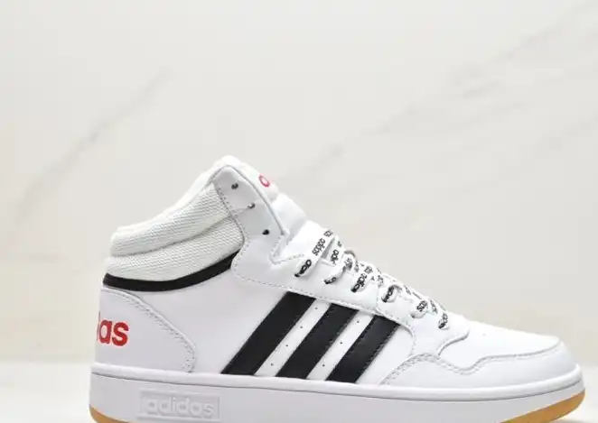 hype Adidas Sneakers