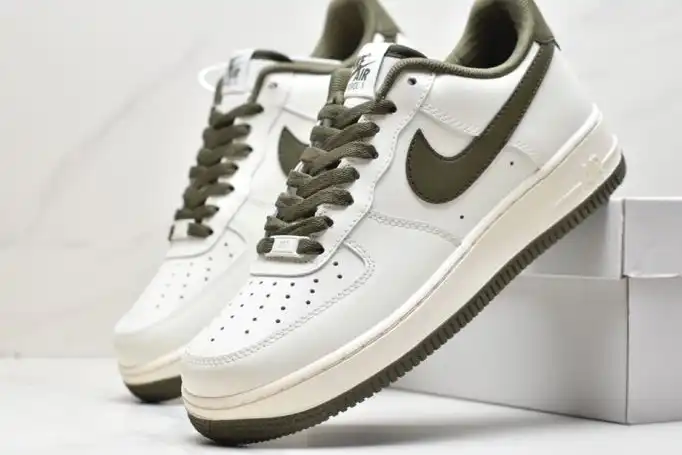 hype Nike Air Force 1