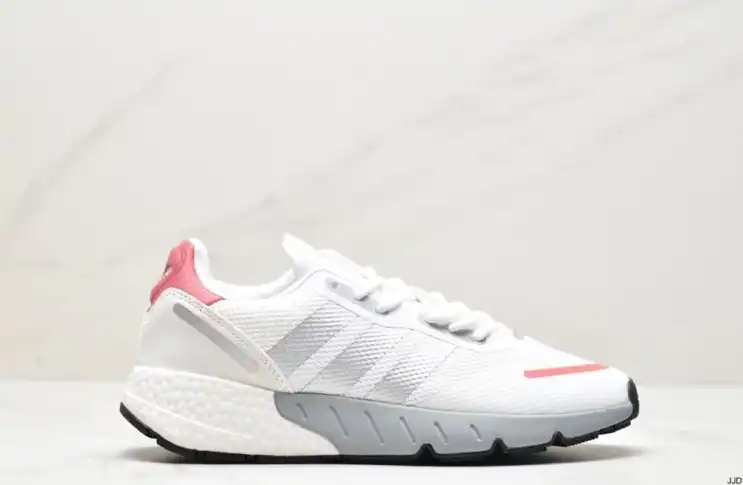 hype Adidas Sneakers