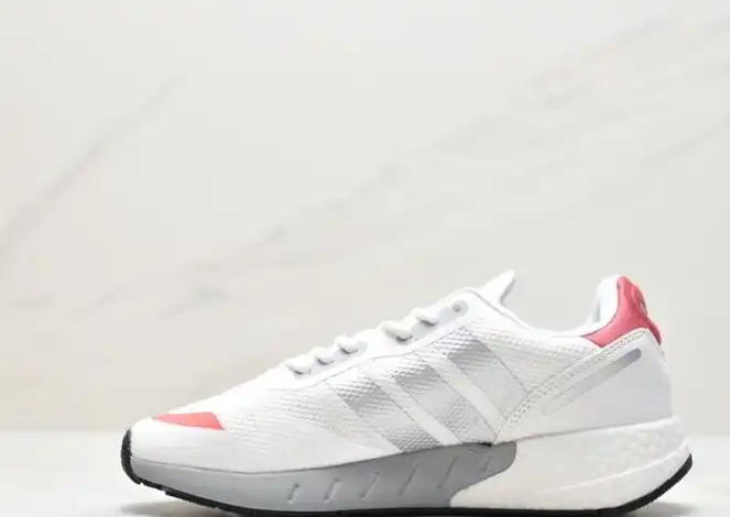 hype Adidas Sneakers