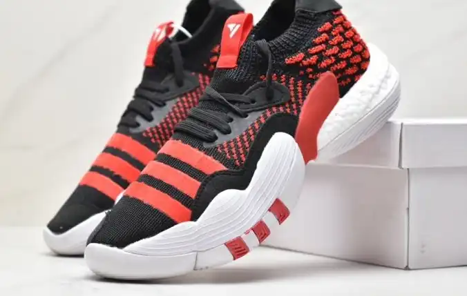 hype Adidas Sneakers