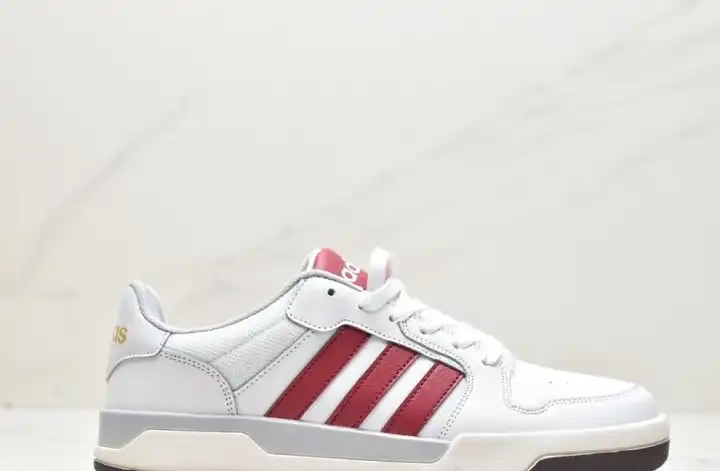 hype Adidas Sneakers