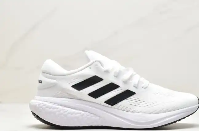 hype Adidas Sneakers