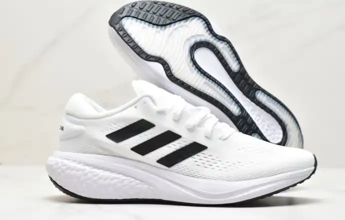 hype Adidas Sneakers