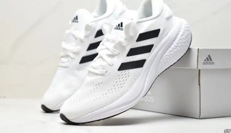 hype Adidas Sneakers