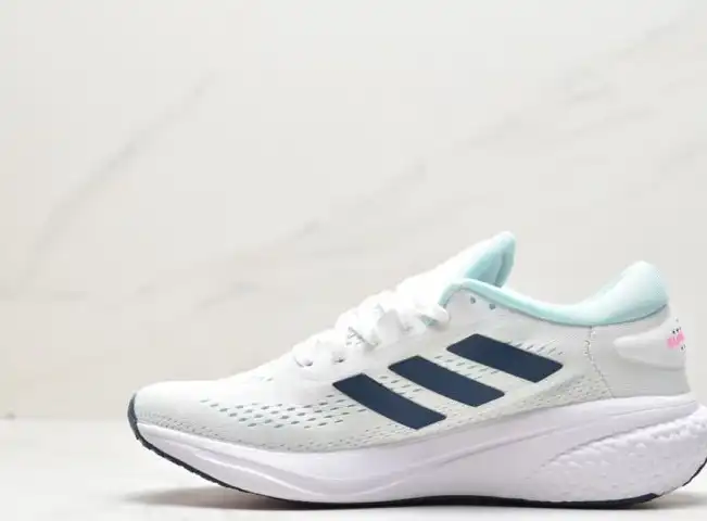 hype Adidas Sneakers