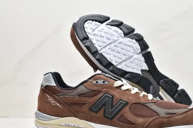 hype New Balance Sneakers