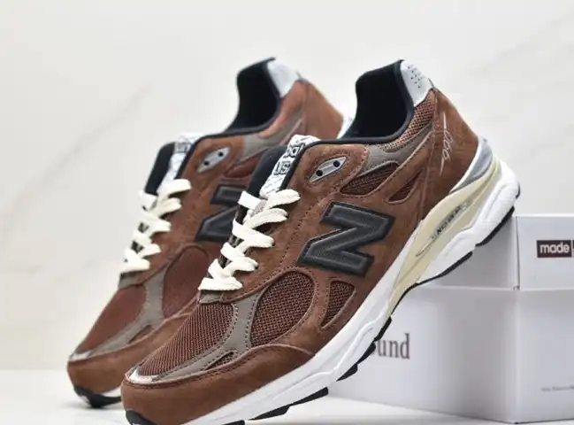 hype New Balance Sneakers