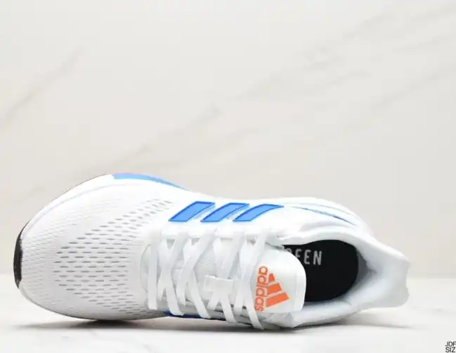 hype Adidas Sneakers