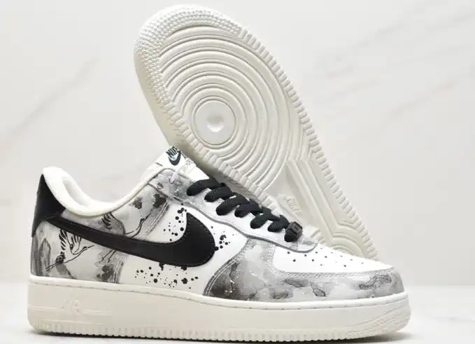 hype Nike Air Force 1