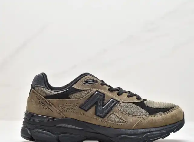 hype New Balance Sneakers