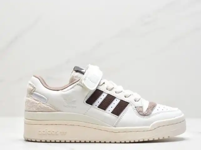 hype Adidas Sneakers