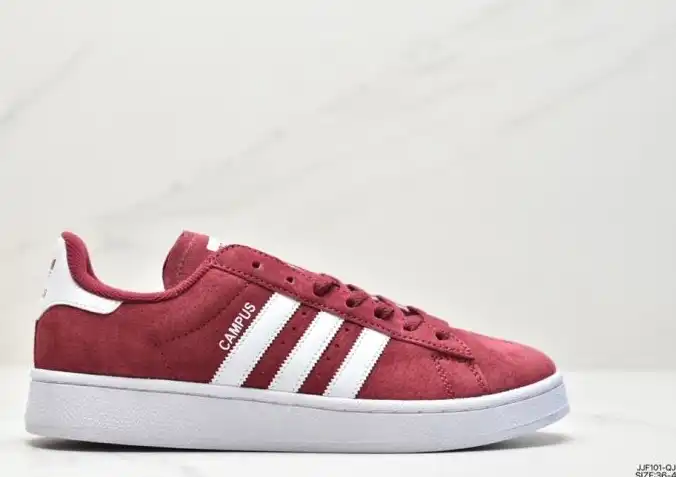 hype Adidas Sneakers