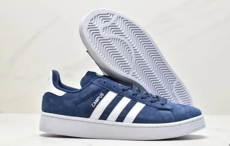 hype Adidas Sneakers