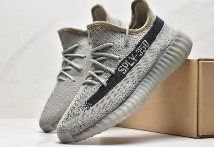 hype Adidas Yeezy Boost