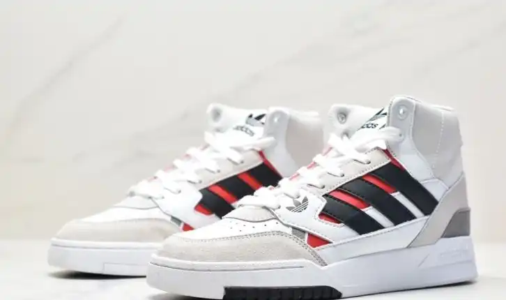 hype Adidas Sneakers