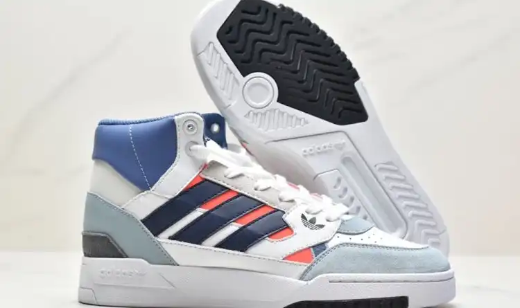 hype Adidas Sneakers