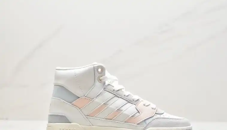 hype Adidas Sneakers