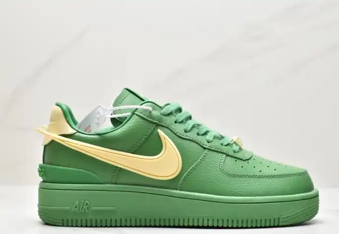 hype Nike Air Force 1