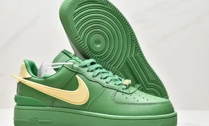 hype Nike Air Force 1