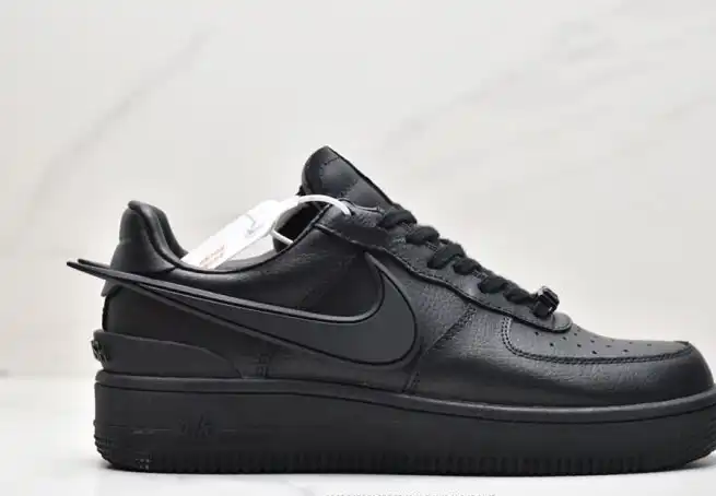 hype Nike Air Force 1