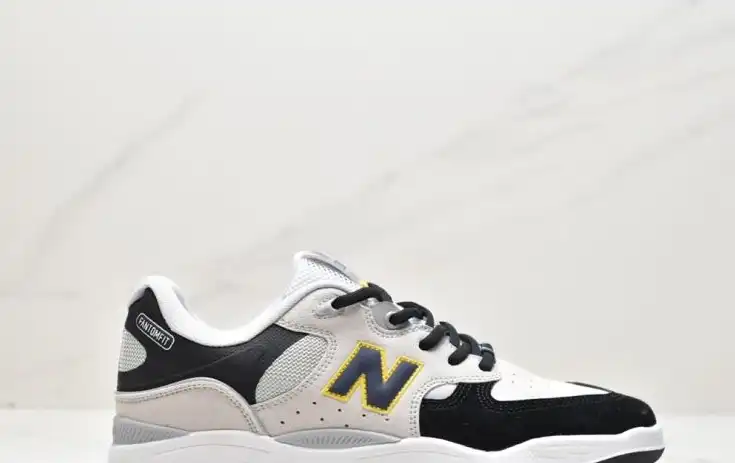 hype New Balance Sneakers