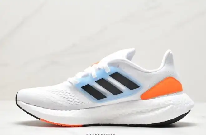 hype Adidas Sneakers