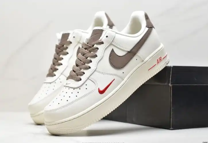 hype Nike Air Force 1